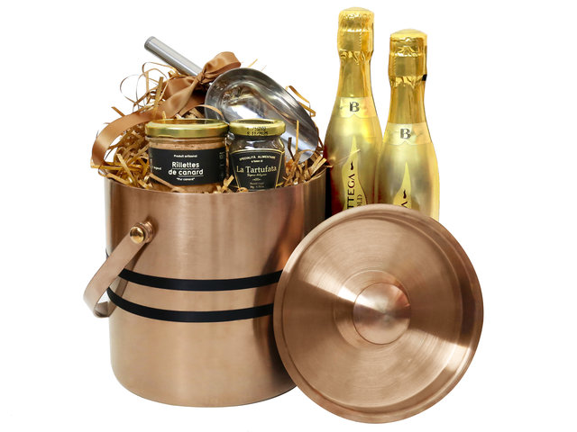 Wine n Food Hamper - Premium Housewarming Gift Hamper HW02 - HH0103A2 Photo